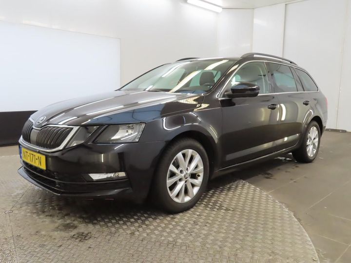 SKODA OCTAVIA 2017 tmbjp9ne0j0051881