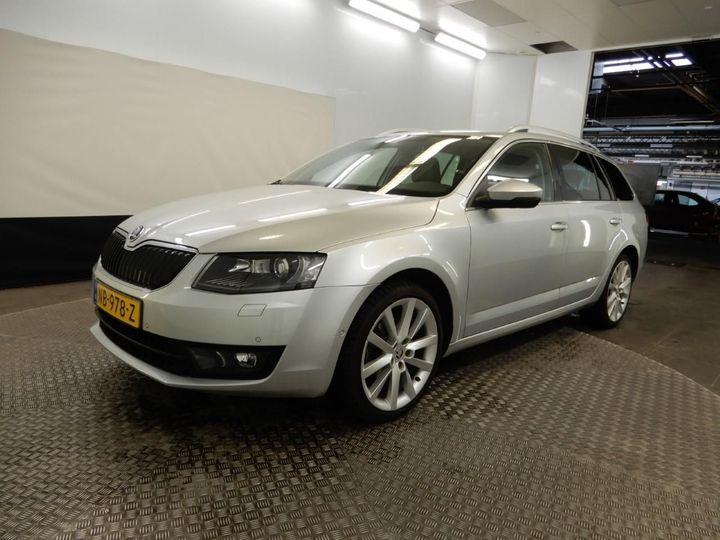 SKODA OCTAVIA 2017 tmbjp9ne1h0150851