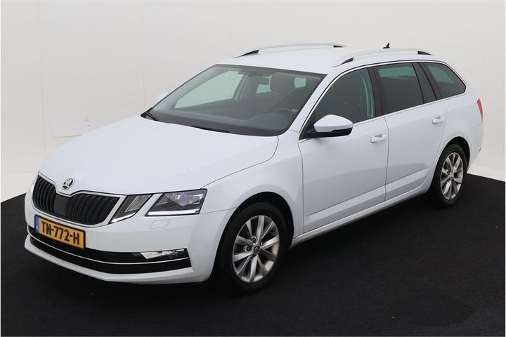 SKODA OCTAVIA 2018 tmbjp9ne1k0017840