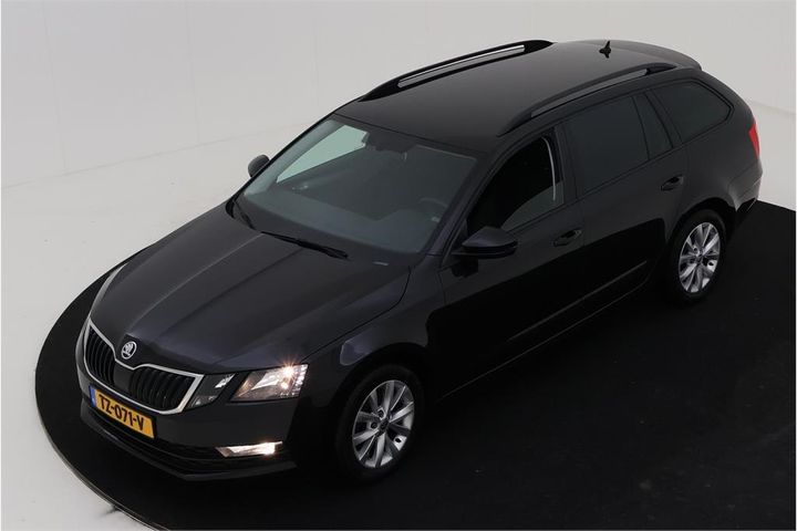 SKODA OCTAVIA 2018 tmbjp9ne1k0081098