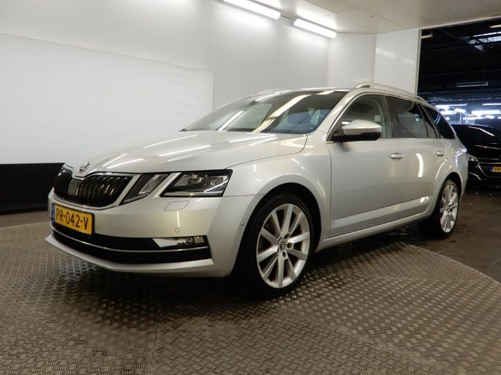 SKODA OCTAVIA 2017 tmbjp9ne2j0021085