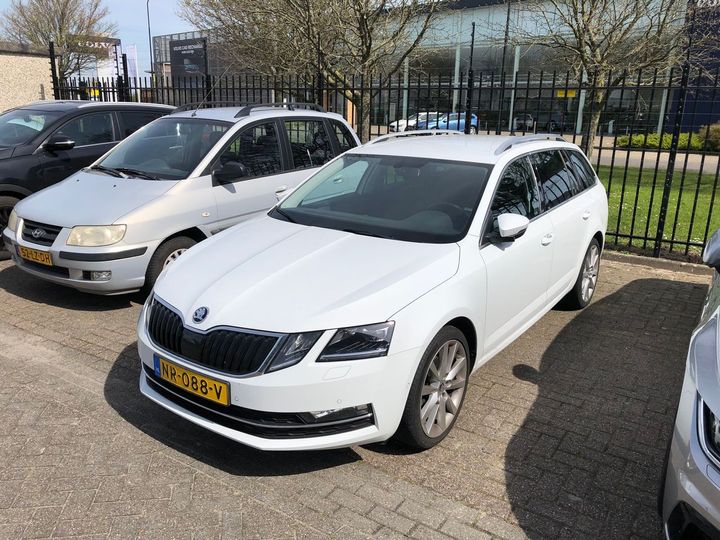 SKODA OCTAVIA 2017 tmbjp9ne4j0031777