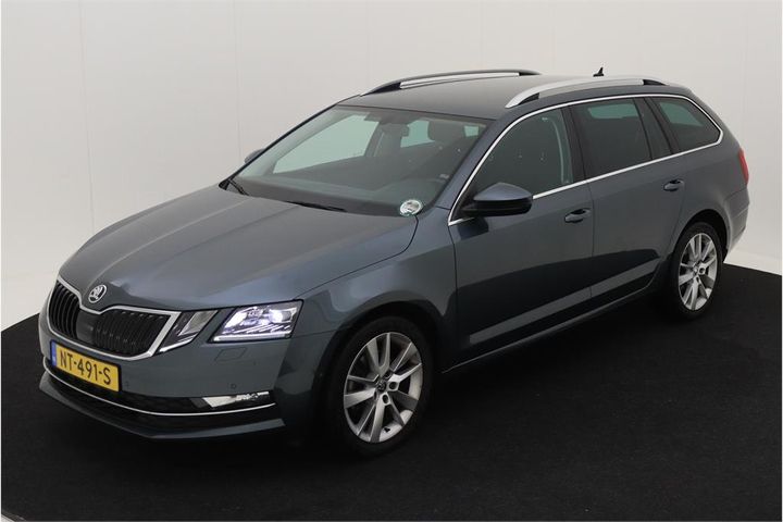 SKODA OCTAVIA 2017 tmbjp9ne5j0052105