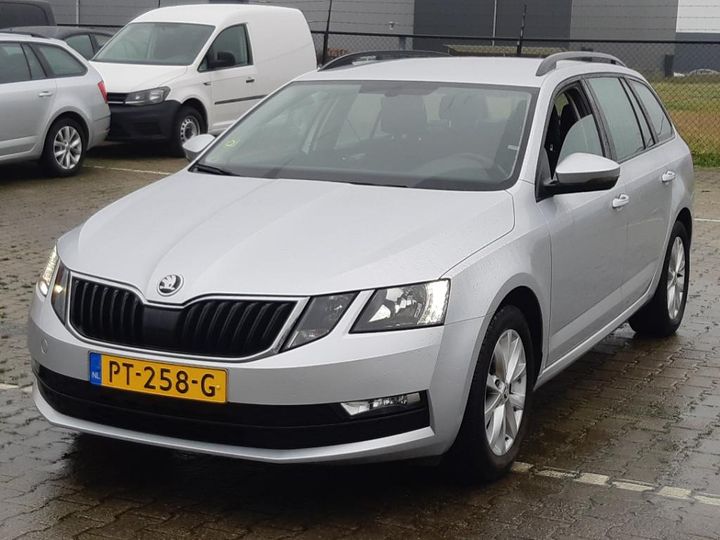 SKODA OCTAVIA 2017 tmbjp9ne5j0140779