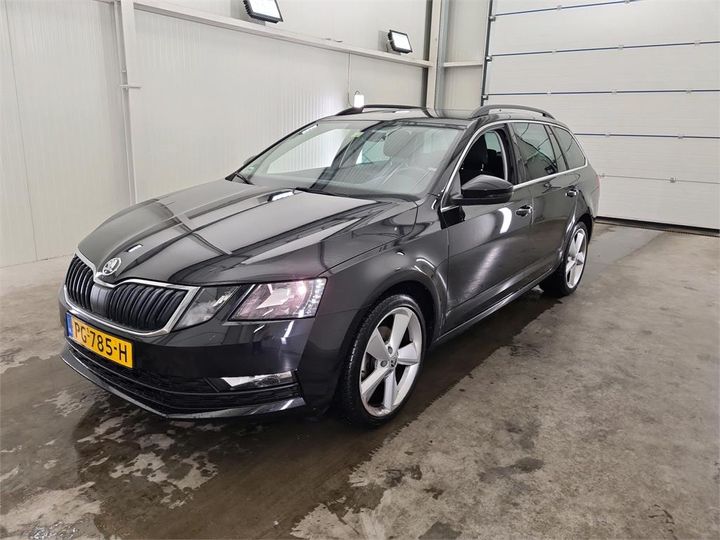 SKODA OCTAVIA 2017 tmbjp9ne7j0009255