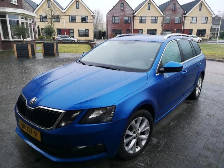 SKODA OCTAVIA 2017 tmbjp9ne7j0026153