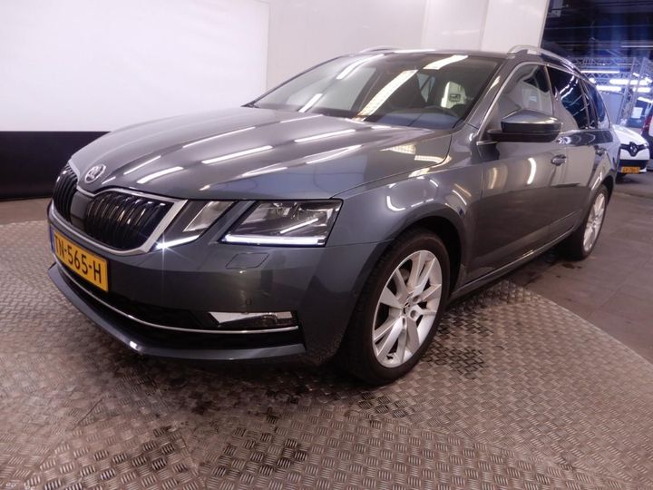 SKODA OCTAVIA 2018 tmbjp9ne8k0016880