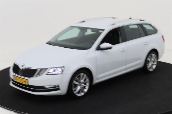 SKODA OCTAVIA 2017 tmbjp9ne9j0025148