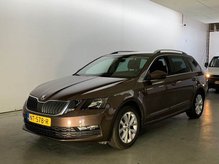 SKODA OCTAVIA 2017 tmbjp9ne9j0047182