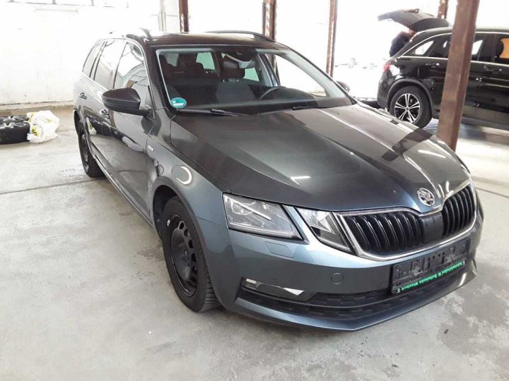 SKODA OCTAVIA 2019 tmbjr7ne1l0057075