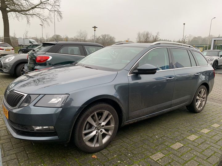 SKODA OCTAVIA 2018 tmbjr7ne7j0275437