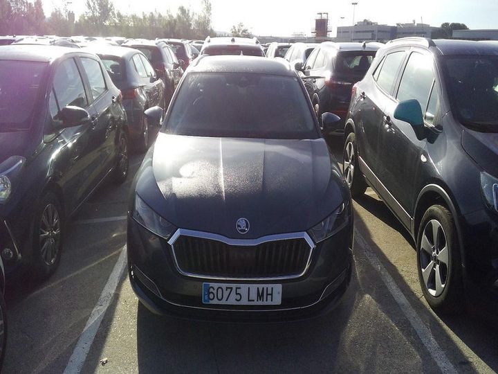 SKODA OCTAVIA 2021 tmbjr7nx4ly009704