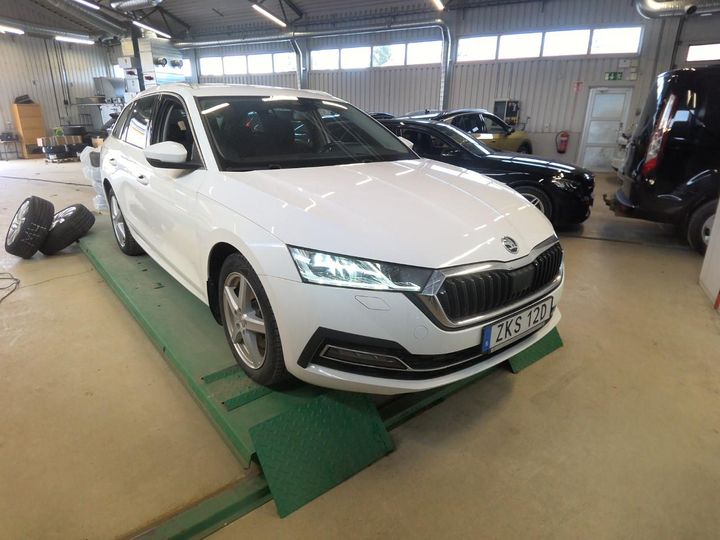 SKODA OCTAVIA 2021 tmbjw7nx5my116562