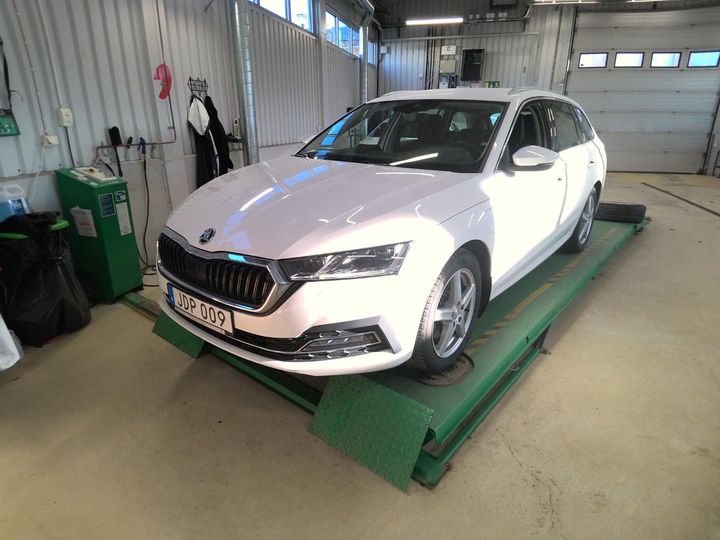 SKODA OCTAVIA 2021 tmbjw7nx7my126414