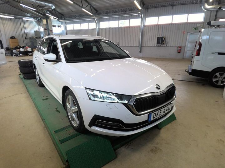 SKODA OCTAVIA 2021 tmbjw7nxxmy124446