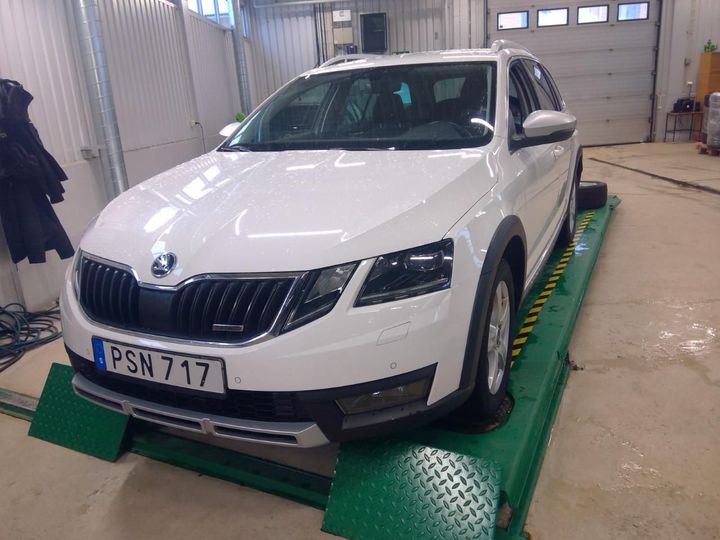 SKODA OCTAVIA 2018 tmbld9ne0j0289599