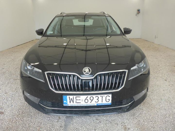 SKODA SUPERB 2018 tmblh7np3j7574511