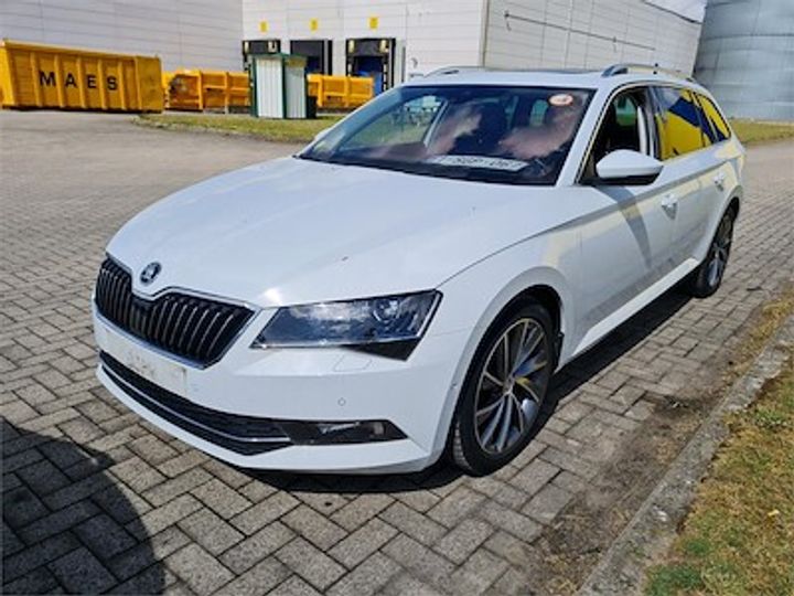 SKODA SUPERB 2017 tmblh9np5h7549633