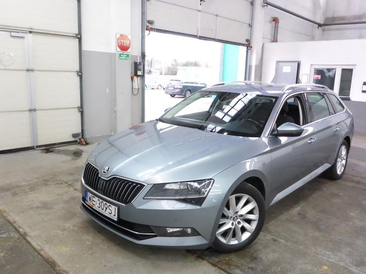 SKODA SUPERB 2018 tmblh9npxj7556177