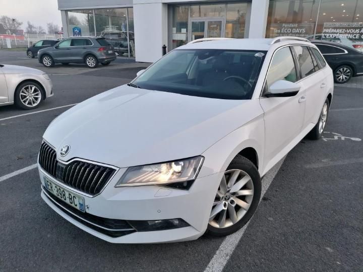 SKODA SUPERB 2017 tmblj7np1j7525277