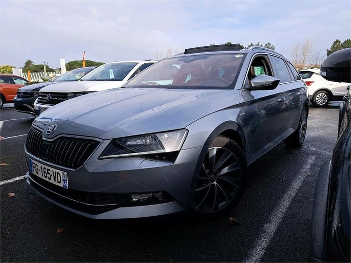 SKODA SUPERB 2019 tmblj7np1k7045791