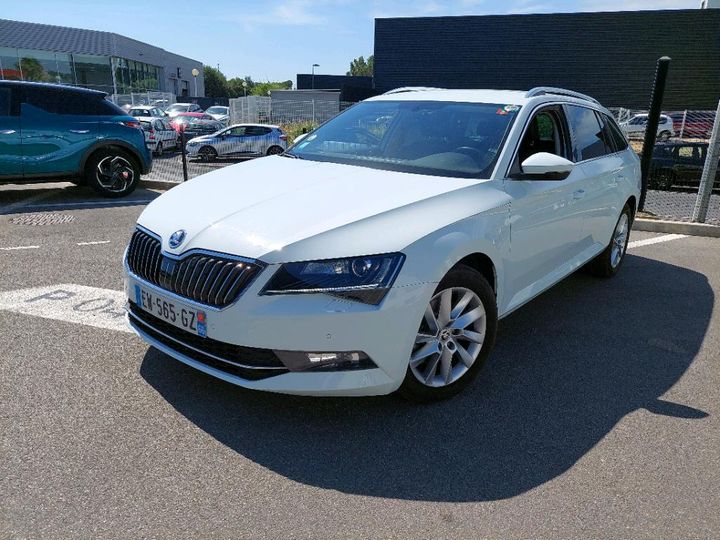 SKODA SUPERB 2018 tmblj7np2j7568817