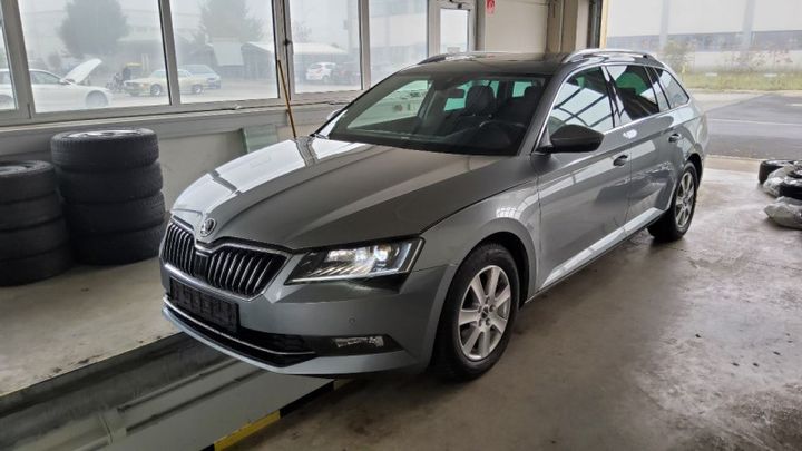 SKODA SUPERB 2018 tmblj7np8k7028843