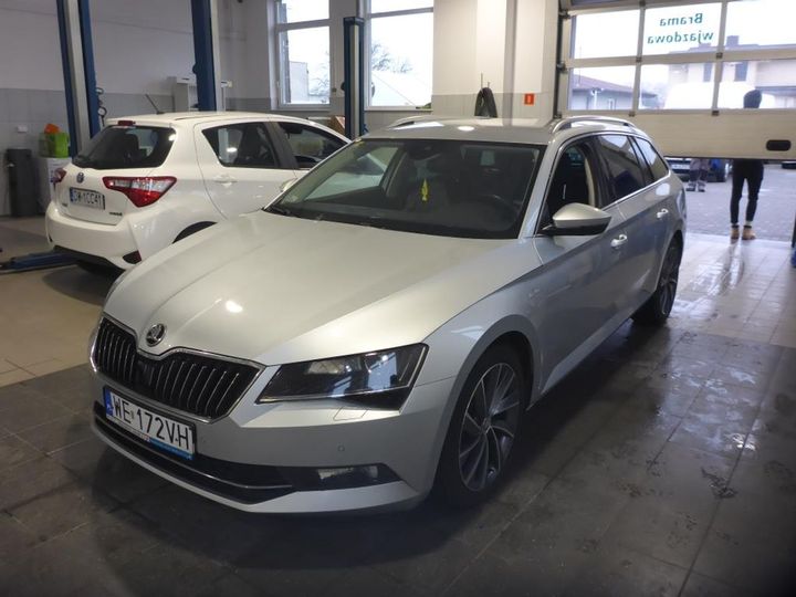 SKODA SUPERB 2019 tmblj7npxk7042436