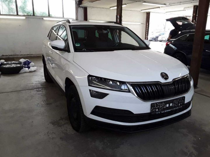 SKODA KAROQ 2019 tmblj7nu2k5016088