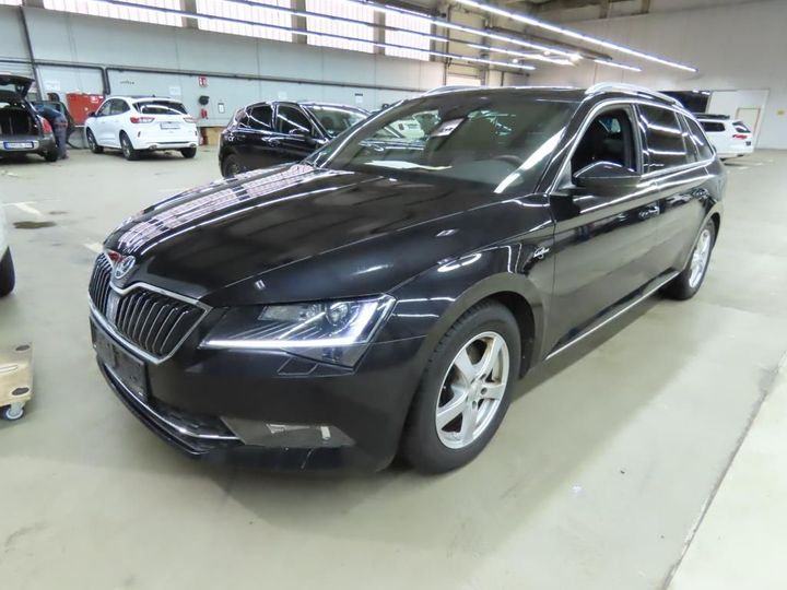 SKODA SUPERB 2018 tmblj9np9j7569300