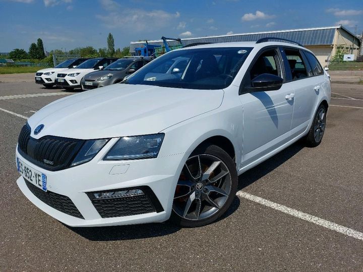 SKODA OCTAVIA 2017 tmblk7ne4j0228170