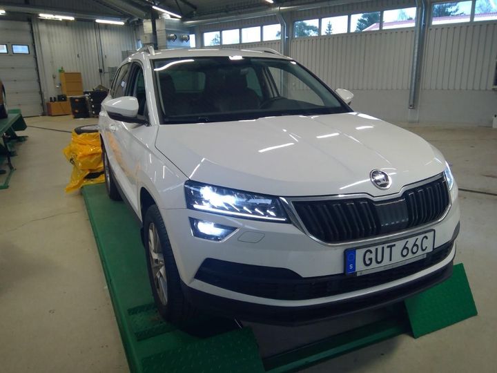 SKODA KAROQ 2019 tmblm7nu1l5012073