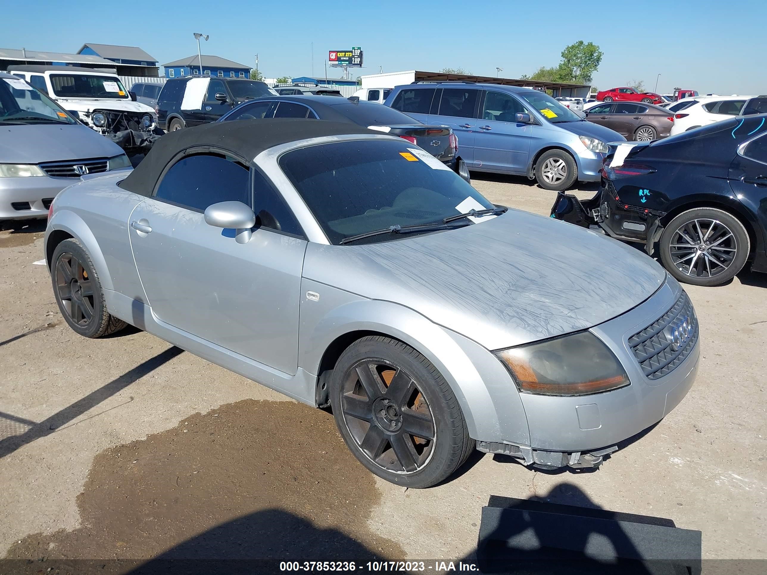 AUDI TT 2004 trutc28n641005810