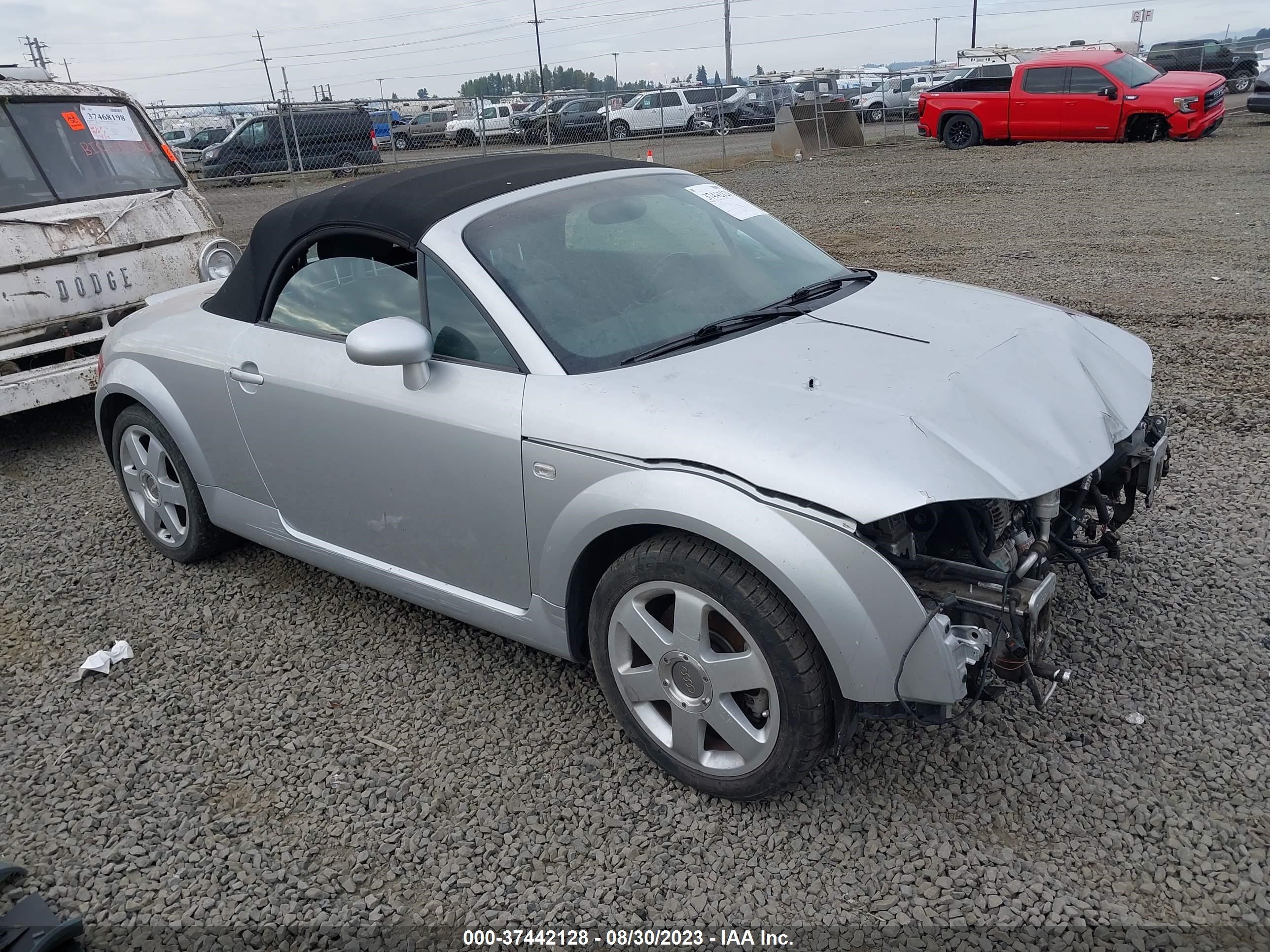 AUDI TT 2001 truut28n211013788