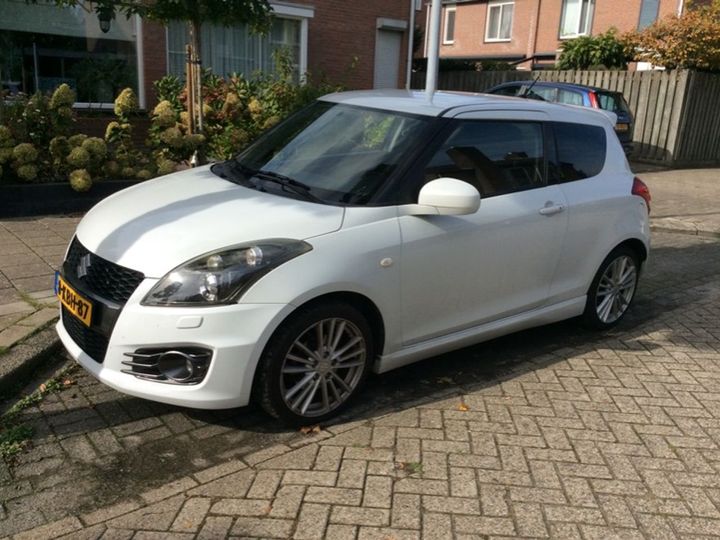 SUZUKI SWIFT 2012 tsmnza32s00296928