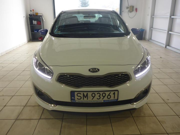 KIA CEE&#39D 2018 u5yhm516ajl340297