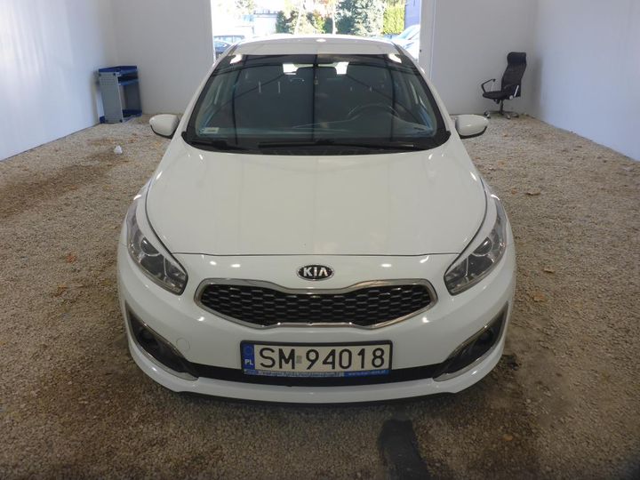 KIA CEE&#39D 2018 u5yhm516ajl340300