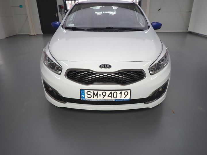 KIA CEE&#39D 2018 u5yhm516ajl340311