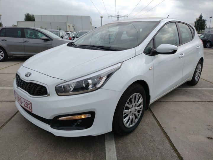 KIA CEE 2018 u5yhm51bajl338185