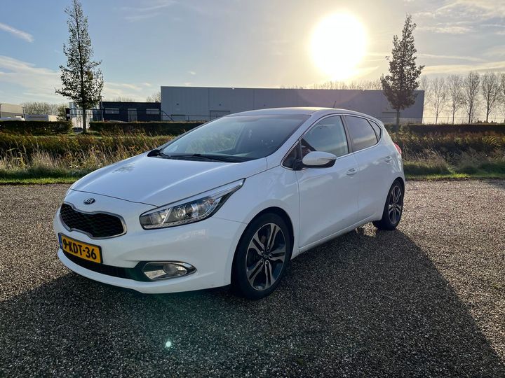 KIA CEE&#39D 2013 u5yhn513adl053140