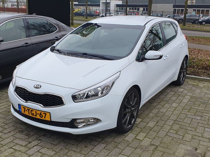 KIA CEE&#39D 2014 u5yhn513ael119111