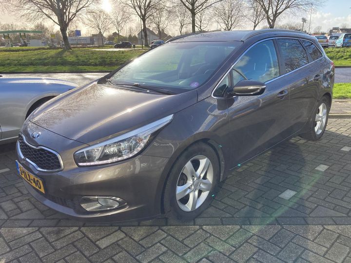 KIA CEE&#39D SPORTSWAGON 2014 u5yhn813ael082649