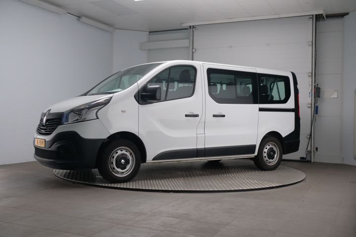 RENAULT TRAFIC PASSENGER 2015 vf12jl50053059473