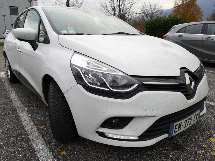 RENAULT CLIO 2017 vf15r0j0a57818633