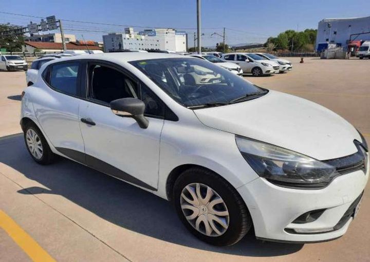 RENAULT CLIO 2017 vf15rbf0a57561329