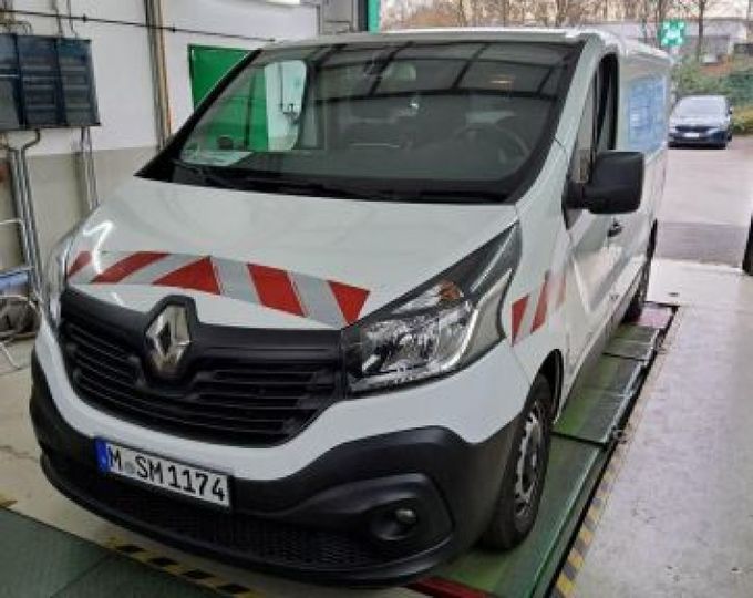 RENAULT TRAFIC 2018 vf1fl000961628772