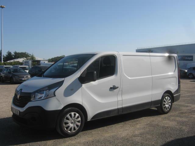 RENAULT TRAFIC 2017 vf1fl000x58871044