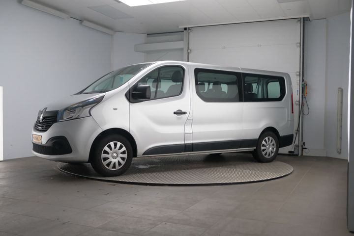 RENAULT TRAFIC PASSENGER 2016 vf1jl000256513393