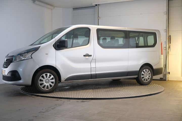 RENAULT TRAFIC PASSENGER 2016 vf1jl000956513424