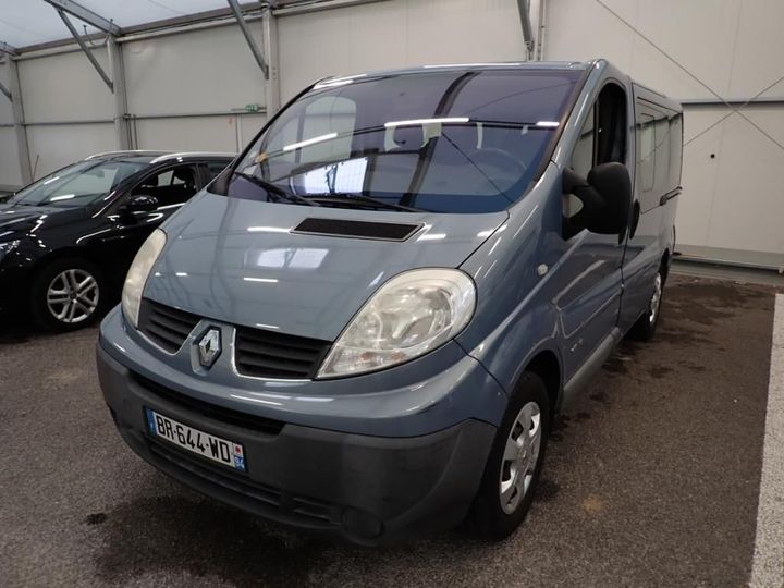 RENAULT TRAFIC COMBI 2011 vf1jlahasby404826